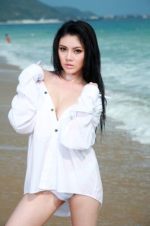 年轻的嫂子在线免费观看_720超清在线观看